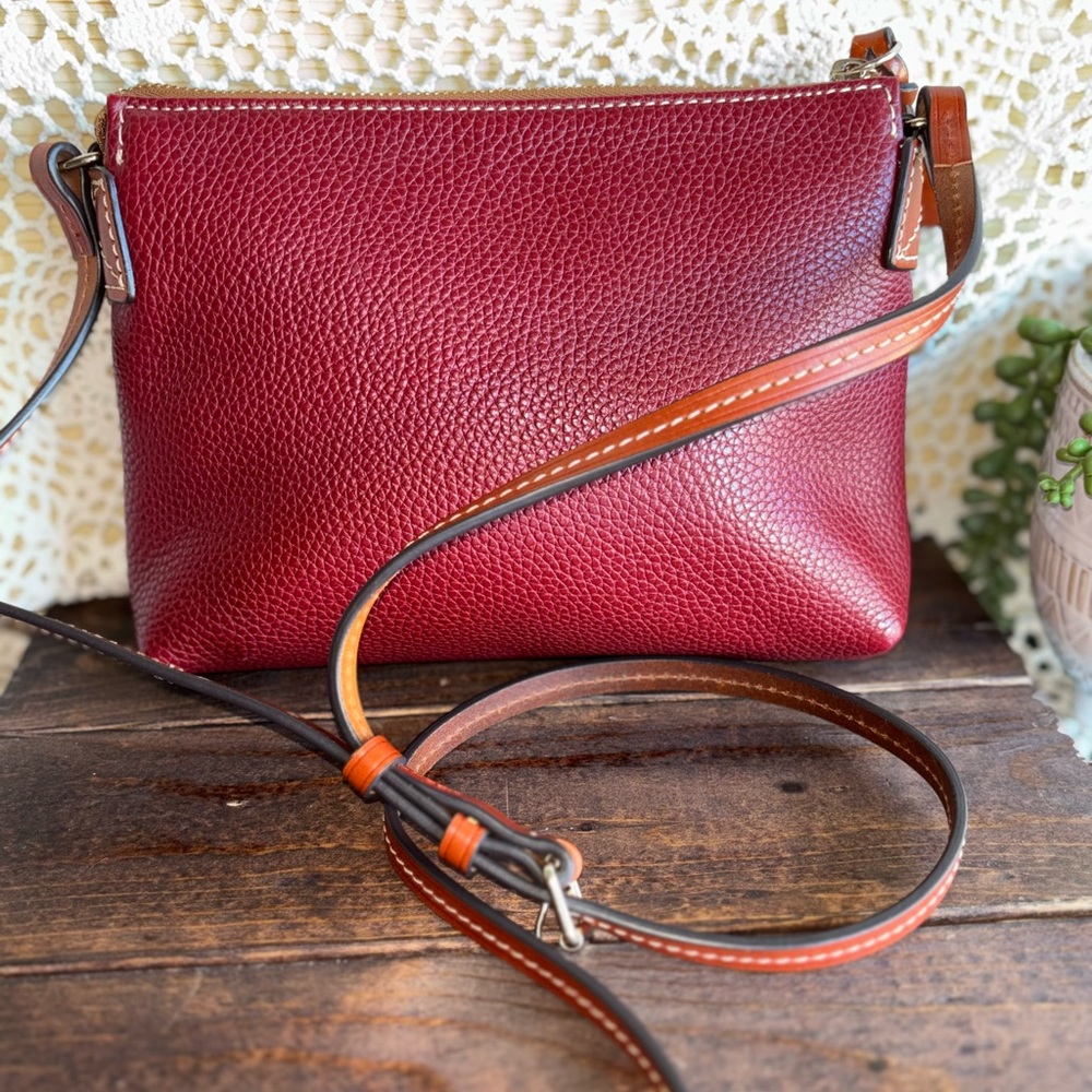 Dooney & Bourke Wine Leather Crossbody Bag perfect condition - Picture 5 of 11